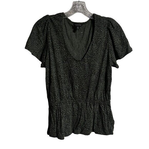 Lucky Brand Green Leopard Print V-Neck Top Womens Small Lightweight Sheer - Picture 1 of 8
